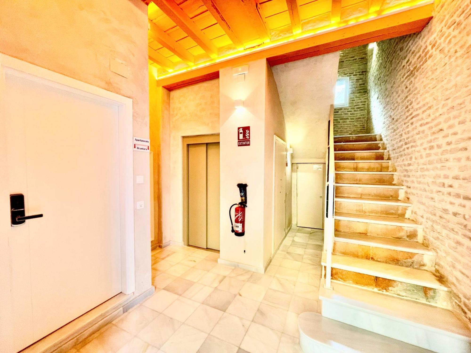 Click Triana Apartment Séville Extérieur photo